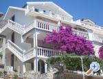 Apartments & rooms Brist apartments Croatia
