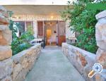 Apartmani Grgi�evi�  apartments Croatia