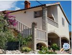 Apartm�ny Mladen apartments Croatia