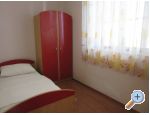 Petar apartmani Omis apartments Croatia