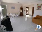 Villa Fila-DUCE-OMIS apartments Croatia