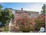 Apartmani Oleandra apartments Croatia