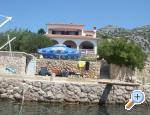 Apartmani Čustić apartments Croatia