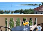 Apartmani Luka Pakoštane apartments Croatia