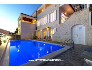 Apartm�ny Ivan i Ian 