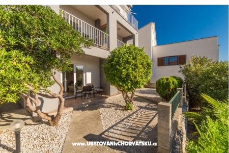 Color Apartmány Miošić Gradac – Podaca Chorvatsko