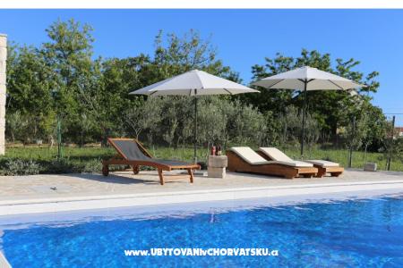 Holiday Home POMALO Nin Chorvatsko