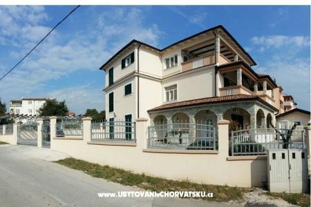 Apartmány Monika Pakoštane Chorvatsko
