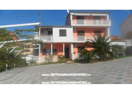 Apartmány Leo Pakoštane Chorvatsko