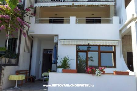 Apartmány Goran Podgora Chorvatsko