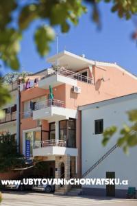 L&amp;L Apartmán Podgora Chorvatsko