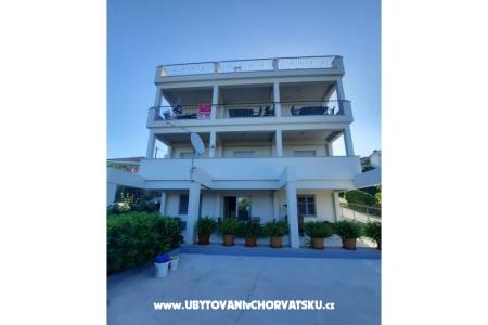 Apartmány Plave oči  Podstrana Chorvatsko
