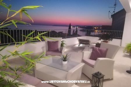Holiday villa LUX Podstrana Chorvatsko
