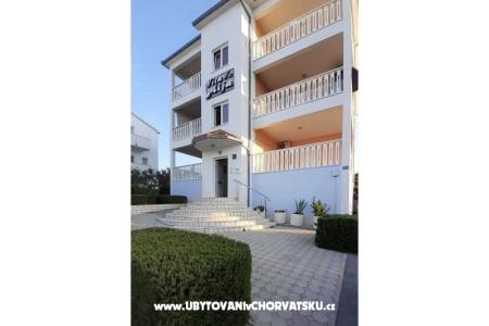 Apartmány ***Villa Mija*** Rogoznica Chorvatsko