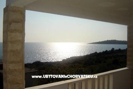 Vesna apartmani Rogoznica Chorvatsko