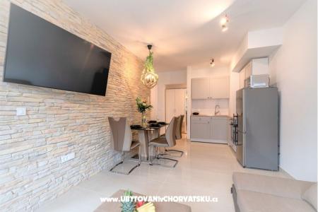 Luxury modern apartment on beach Split Chorvatsko