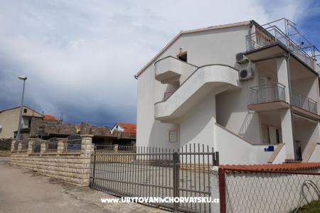Apartmány Dananić Vodice Chorvatsko