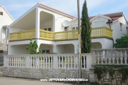 APARTMANI TIM Vodice Chorvatsko