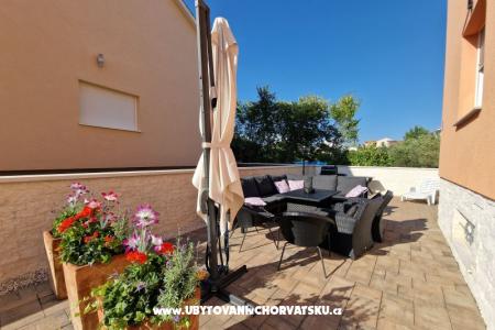 Color Apartmány Vodice Chorvatsko