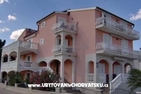 Vila Tonimir Vodice Chorvatsko